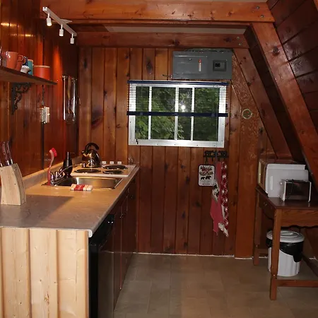 Sunny Bluffs Chalets Kaslo Exterior photo