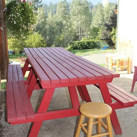 Sunny Bluffs Chalets Kaslo Exterior photo