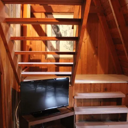 Sunny Bluffs Chalets Kaslo Exterior photo
