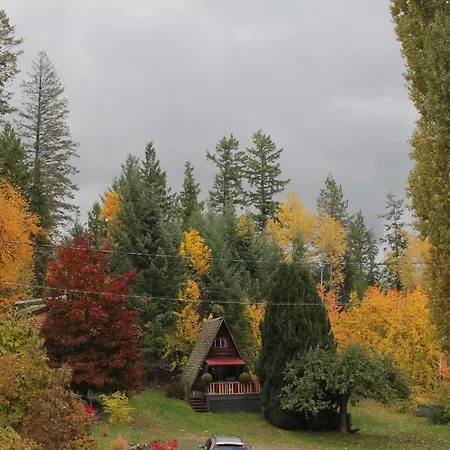 Sunny Bluffs Chalets Kaslo Exterior photo