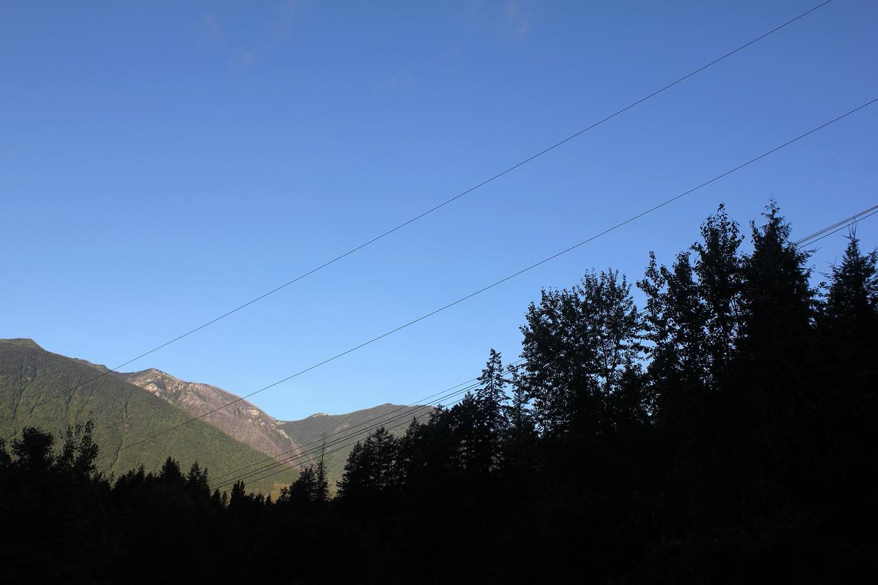 Sunny Bluffs Chalet *