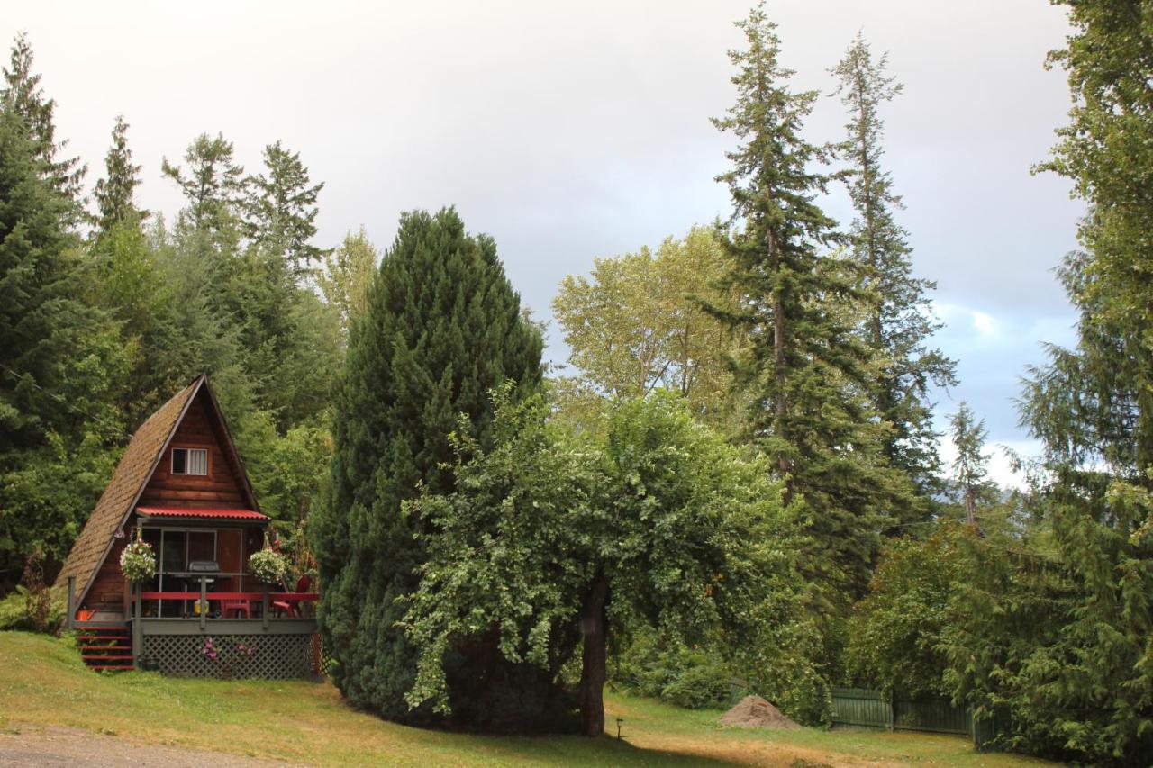 Sunny Bluffs Chalet *